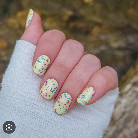 *Retired* Color Street: Botanical Burst | Pink Blue Glitter Clear Overlay Spring - Picture 7 of 14